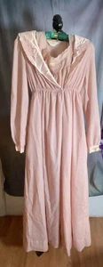 Vintage 1960s Miss Elaine Robe & Matching Nightgown Set Pale Peach Size Medium - Picture 1 of 13