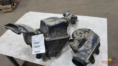 2013 Dodge Avenger воздухоочиститель - Изображение 1 из 4