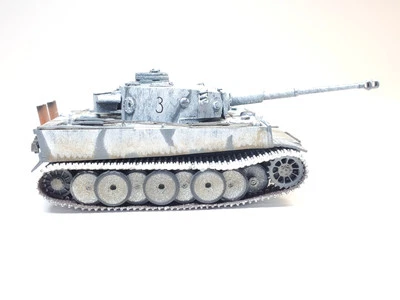 Dragon Models 60410 1:72 Sd.Kfz.181 Tiger German Army sPzAbt 502 #3 - Image 1 of 4