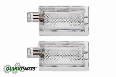 JUEGO DE 2 MOPAR LUZ CORTESÍA DELANTERA O TRASERA L/H O R/H CARGADOR DODGE 300 Foto 1 de 4