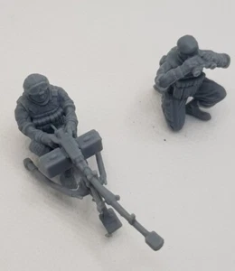 1/48 2 russians modern soldiers kord machine gun - Imagen 1 de 4