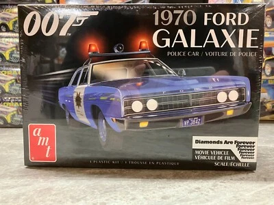 AMT 1/25 scale 1970 Ford Galaxie Police Car model car kit - 007 theme - Image 1 of 4