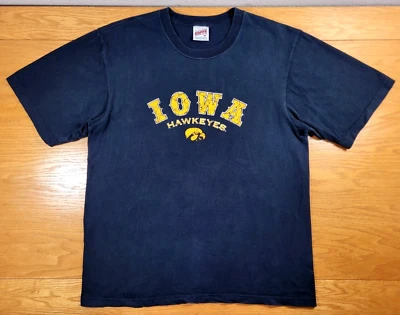 Iowa Hawkeyes T-shirt Men's Medium Black Gold Adult Casual Athletic College Tee - Image 1 of 4