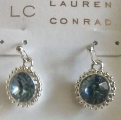Pendientes LC LAUREN CONRAD tono plata - piedras de topacio azul sintético - ¡muy brillantes! Foto 1 de 4