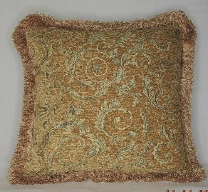 Almohada flecos chenilla floral vid dorada para sofá silla hecha en estados unidos Foto 1 de 3