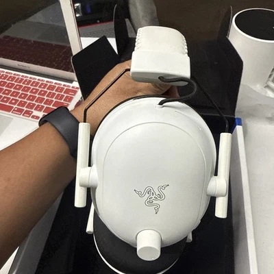 Razer BlackShark V2 Pro Wireless Over-Ear Gaming White (UNTESTED) (NOT DONGLE) - Image 1 of 4