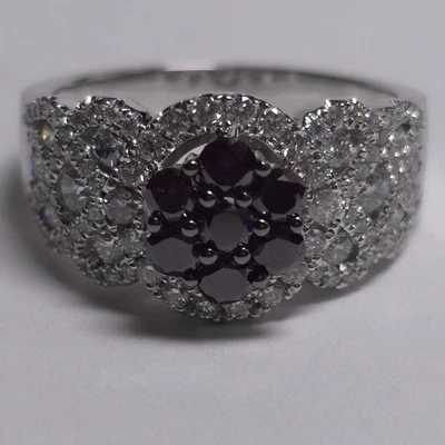 Anillo Gemas de Distinción Racimo de Diamantes Púrpura y Blanco Oro Blanco 14k Talla 9.5 Foto 1 de 4