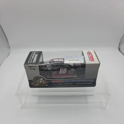 2013 Dale Earnhardt Jr. #88 Guardia Nacional Hombre de Acero 1:64 Foto 1 de 4
