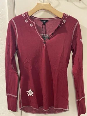 Alp n Rock Ella Henley Pequeño Rojo Profundo Foto 1 de 4