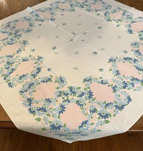 1950'S ABSTRACT BLUE DAISY MOTIF LUNCHEON TABLECLOTH 43" SQ SOMEWHAT "AS IS" - Picture 1 of 10