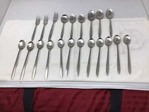 18-8 Stainless Flatware (B5) - Picture 1 of 5
