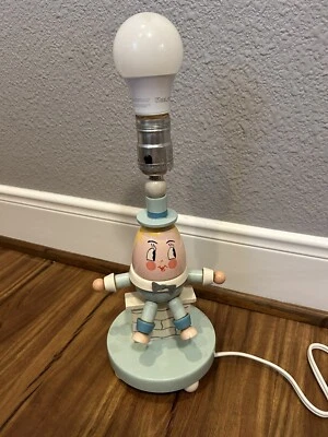 Lámpara de vivero de madera Humpty Dumpty vintage cable nuevo/pieza clásica reemplazada Foto 1 de 4