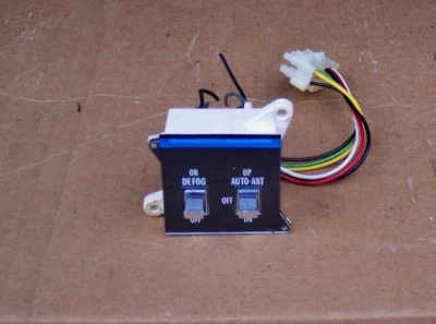 77 78 79 CADILLAC POWER ANTENNA DEFOG SWITCH DEVILLE FLEETWOOD 1977 1978 1979 - Image 1 of 2