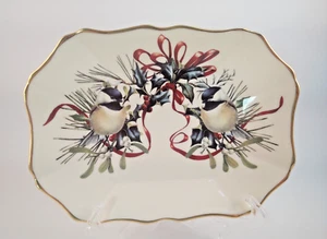Lenox Winter Greetings 9" Scalloped Tray/Octagonal Platter - Made in U.S.A. - Picture 1 of 10