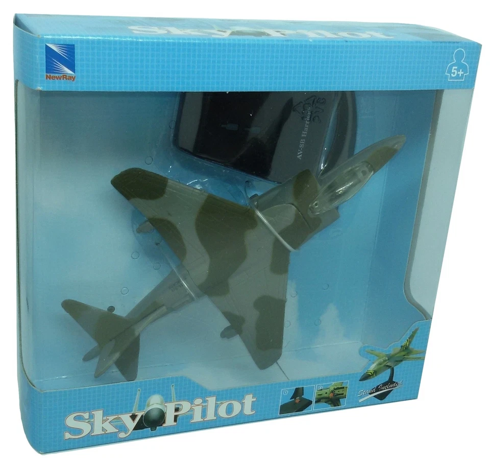New-Ray Sky Pilot AV-8B Harrier Plastic Model - Image 1 of 1