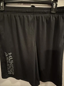 Under Armour Boys  Shorts YXL Black - Picture 1 of 5