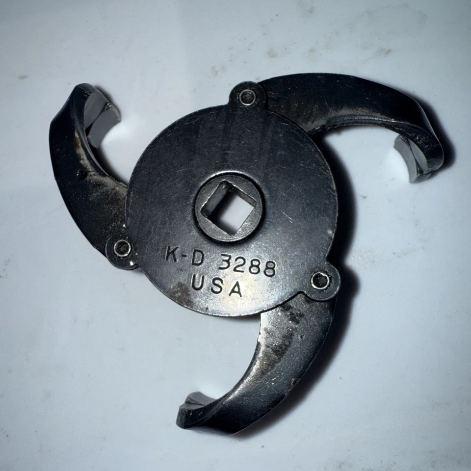 KD Tools Spider Jaw Oil Filter Wrench - Image 1 of 1