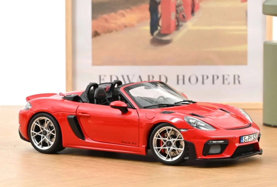 NOREV 187271 1/18 Porsche 718 Spyder RS 2023 Protezioni Rosso Modello Auto