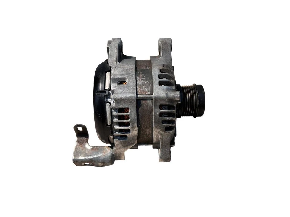 Alternador Toyota Highlander 2017-2022 Foto 1 de 4