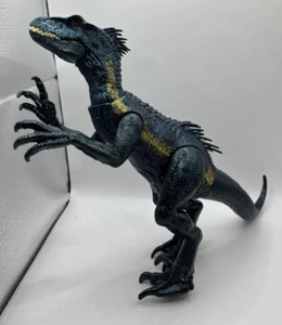 Jurassic World Track N Attack Indoraptor Figura Dinosaurio Híbrido 9" Juguete - Imagen 1 de 4