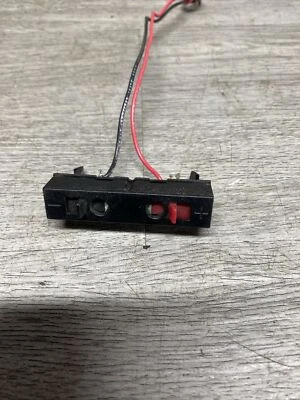 Bose Model 100 Lautsprecher Terminal - Bild 1 von 3