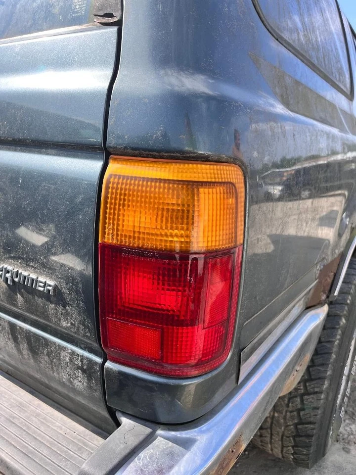 91 92 93 94 95 Toyota 1990 4 corredores lado derecho pasajero luz trasera Foto 1 de 1