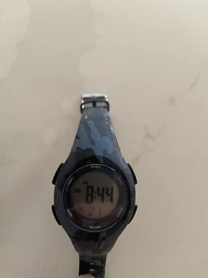 Reloj digital para niños (4-8 años) azul viejo camuflaje resistente al agua funciona bien Foto 1 de 4