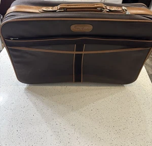 Luggage - Picture 1 of 4