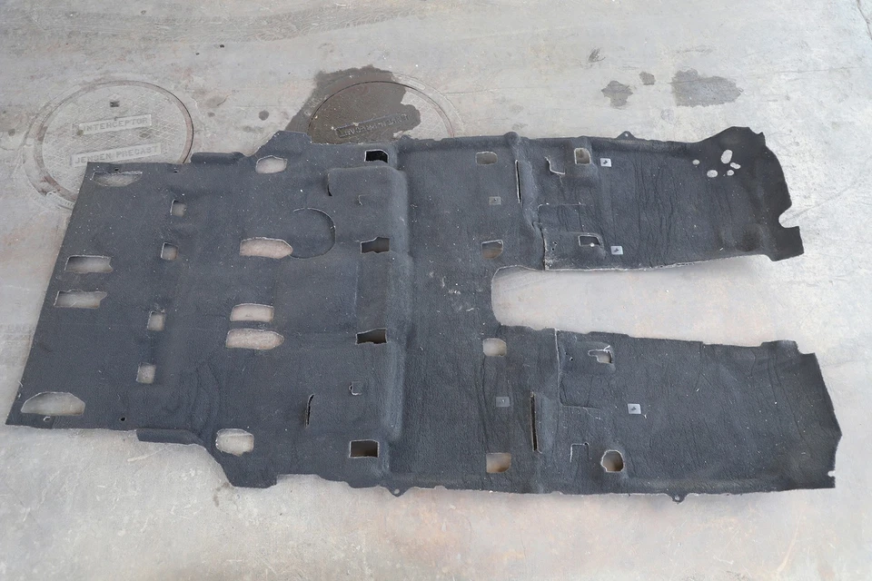 Alfombra de piso completo Infiniti QX56 05-07 negra 74902-ZC504, A947, OEM, 2005, 2006,  Foto 1 de 3