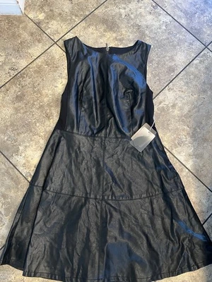 NOVO Vestido Forever 21 Preto Couro Sintético Tamanho M Forrado - Imagem 1 de 4
