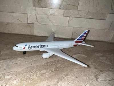 Avión diecast American Airlines Boeing 737 Realtoy Foto 1 de 2