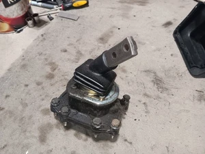 1988-1997 Ford ZF5 F250 F350 transmission shifter base - Picture 1 of 3