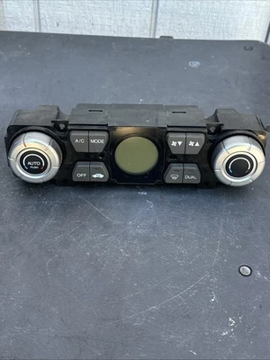06 07 08 HONDA RIDGELINE CLIMATE CONTROL TEMPERATURE SETTINGS HEAT A/C OEM USED - Image 1 of 4