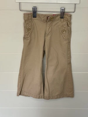 Baby Gap Niñas Pierna Acampanada Caquis 18-24 Meses Botón Bolsillo Detalle Foto 1 de 3