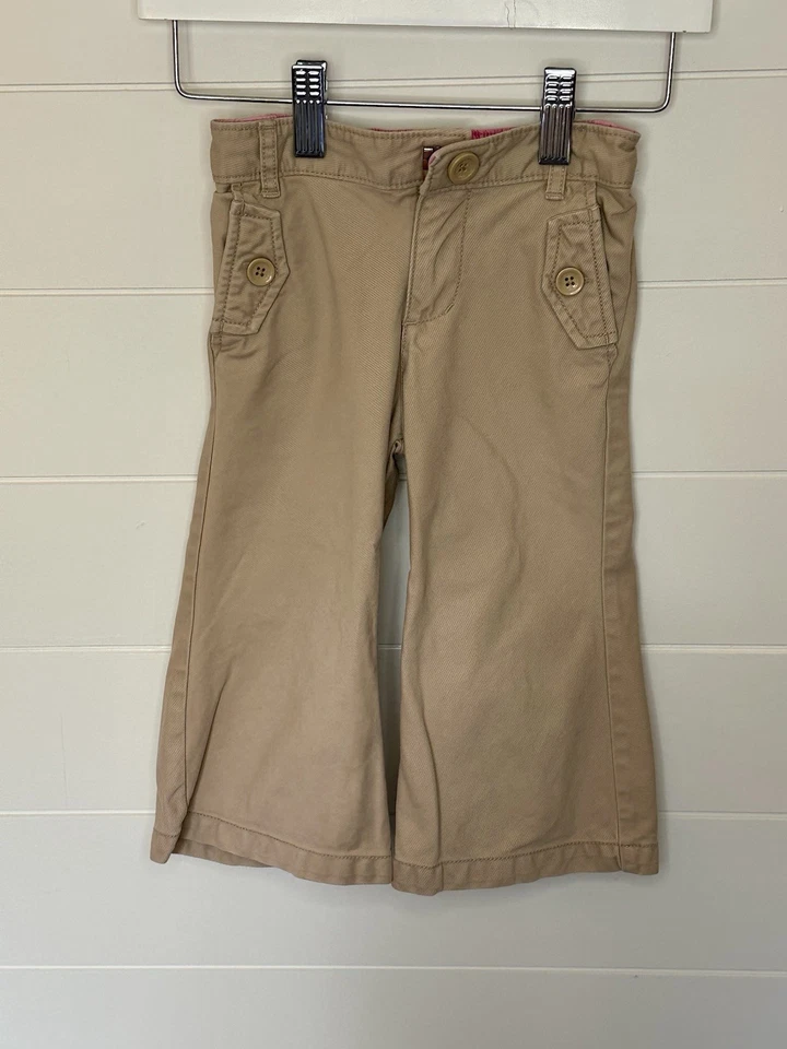 Baby Gap Niñas Pierna Acampanada Caquis 18-24 Meses Botón Bolsillo Detalle Foto 1 de 3