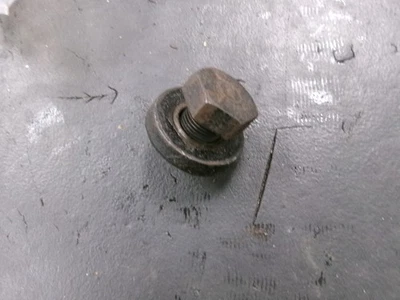 Болт и шайба балансировочного шкива Oldsmobile Olds 371 1957-1958 88 98 - Изображение 1 из 3