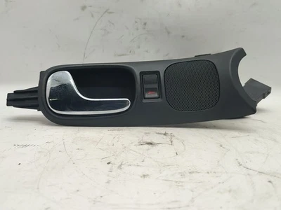 8D1837019 POIGNEE INTERIEURE AVANT GAUCHE / 2364690 POUR AUDI A4 B5 8D2 1.8 - Photo 1/4