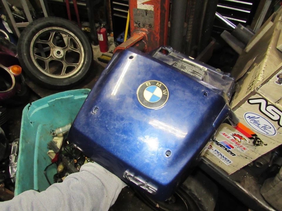 BMW K75 RT 1990 pieza trasera cubierta carenado Foto 1 de 1