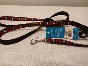 New RC Pets 3/4" x 6 ft Dog Leash Red Black Dog Pop O Ganda Red Black Art Square - Picture 1 of 2