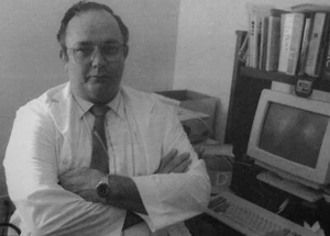 ED ROBERTS ingeniero B&W foto años 70 padre de la computadora personal recorte MITS - Imagen 1 de 1