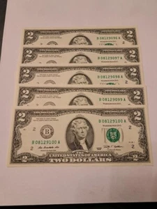 $2 Two Dollar Bills Sequential Order 2009 UNC - Picture 1 of 2