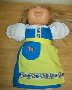 ABITO SCANDINAVO DALA SVEDESE MAGLIONE CAMICETTA GREMBIULE per toppa cavolo 16" CPK - Foto 1 di 7