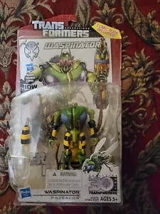 Transformers Generations Thrilling 30 IDW Deluxe Class Predacon Waspinator - Picture 1 of 2