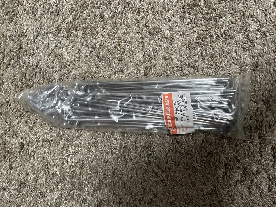 "Radios de rueda cromados Harley Davidson 19"" 43024-73 43025-73 (40)" Foto 1 de 3