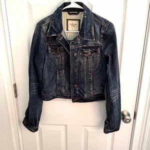 Abercrombie & Fitch Jacket Womens Medium Blue Denim Distressed Jean Trucker Coat - Picture 1 of 11