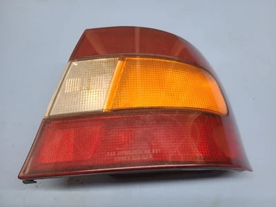 1992 1993 Hyundai Elantra RIGHT Passenger Side Tail Light OEM Taillight - Image 1 of 4