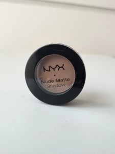NYX Nude Matte Eye Shadow NMS07 Tryst Lidschatten Braun Hellbraun Eyeshadow - Bild 1 von 2