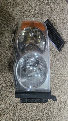 2002 - 2005 年道奇 RAM 1500 - 3500 右侧灯 — 第 1/4 张图片