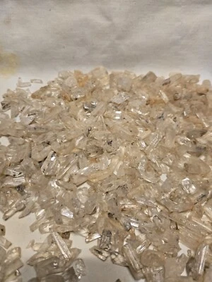 Lotes de cristal de danburita crudo de 25 quilates cristal de danburita natural Foto 1 de 4