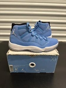 Size 8.5 - Air Jordan 11 Retro Pantone VERY CLEAN - Picture 1 of 10